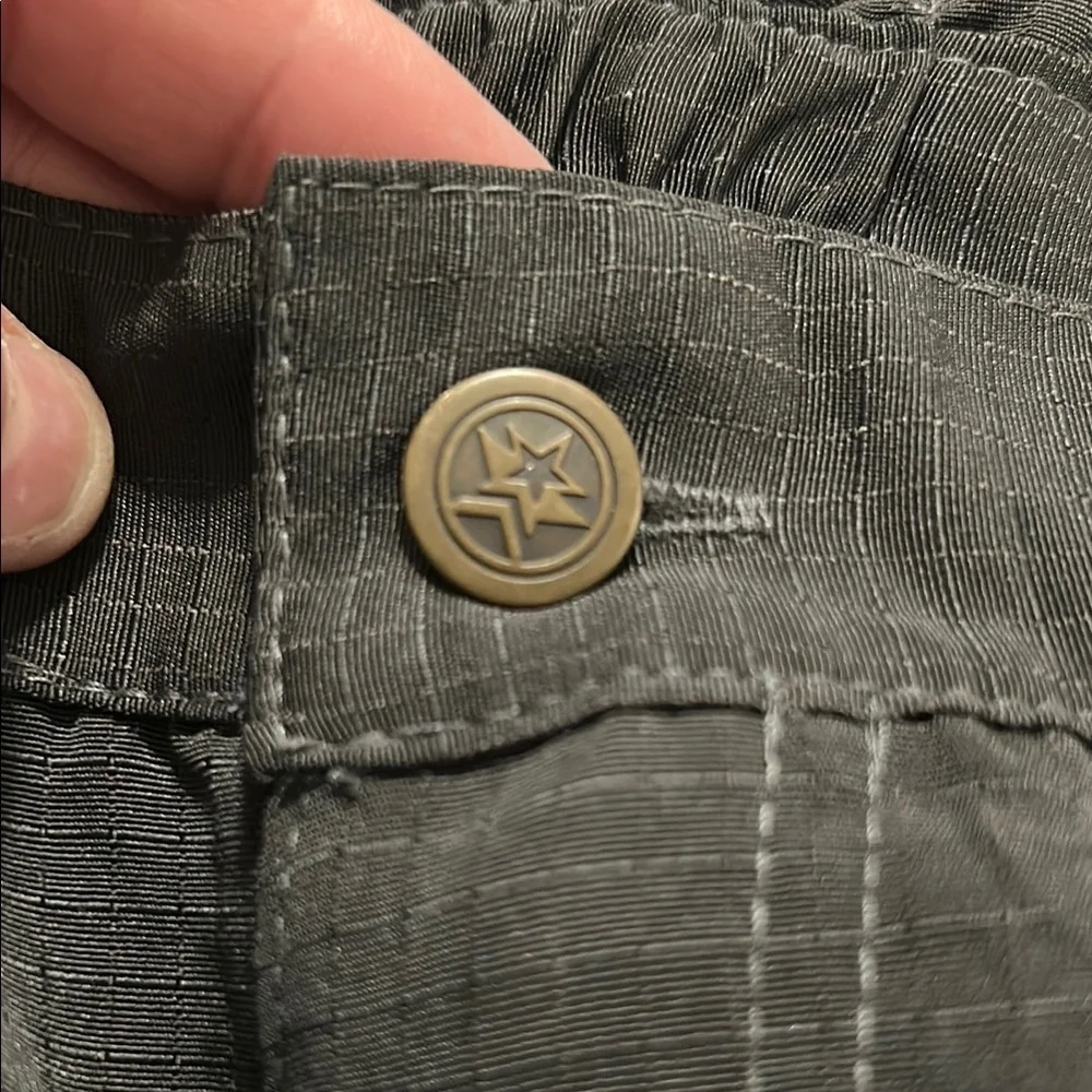 Men's Gray Cargo Shorts